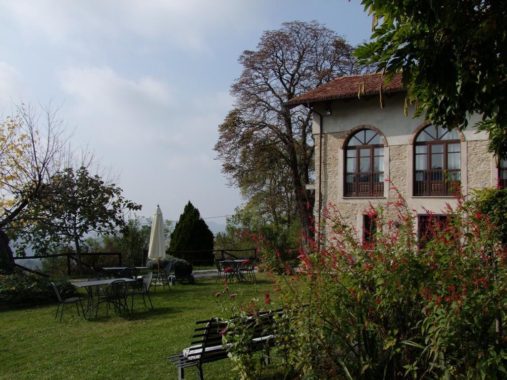 Casa Branzele Bed & Breakfast Trezzo Tinella Bagian luar foto
