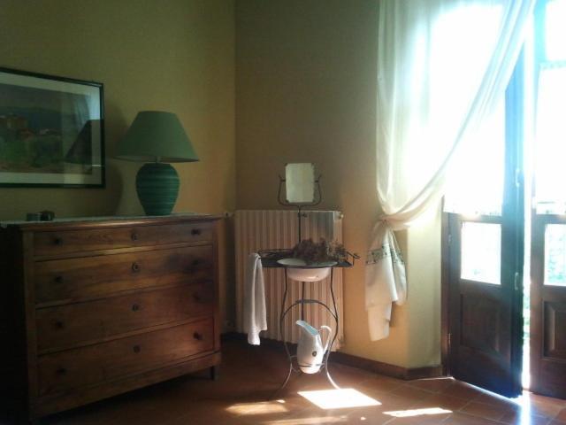 Casa Branzele Bed & Breakfast Trezzo Tinella Bagian luar foto