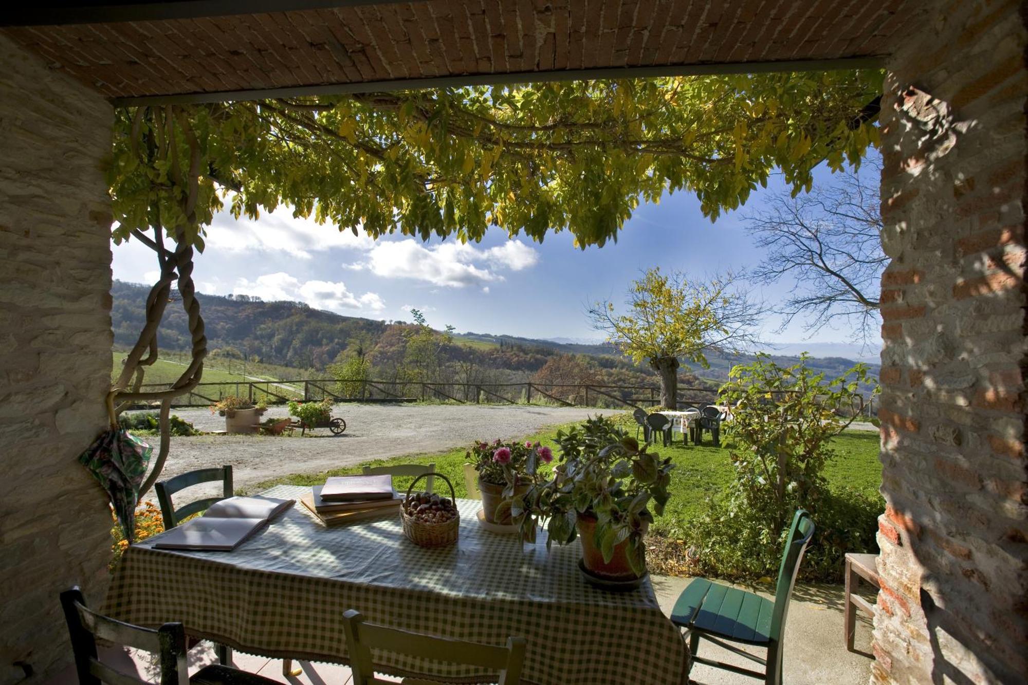 Casa Branzele Bed & Breakfast Trezzo Tinella Bagian luar foto