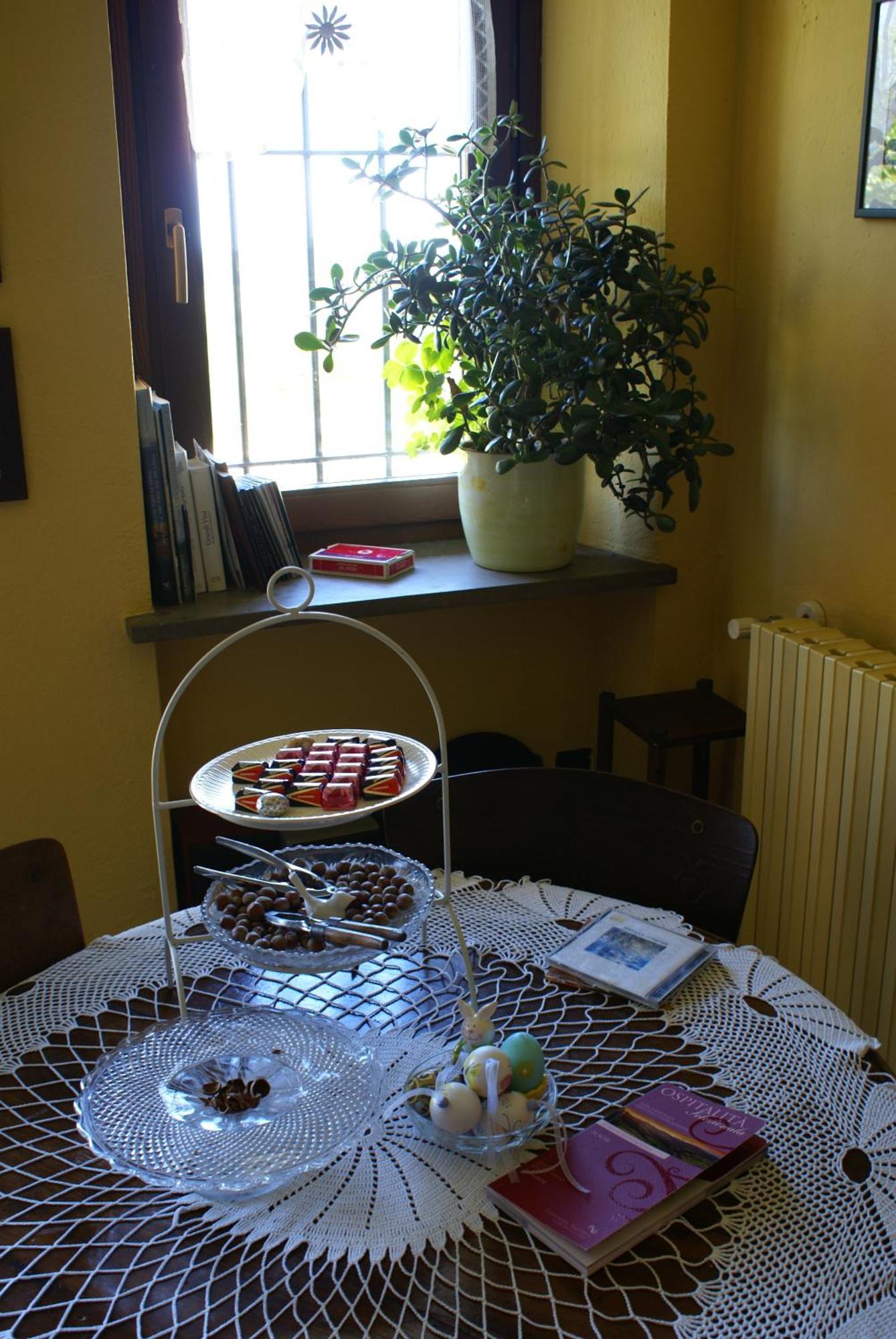 Casa Branzele Bed & Breakfast Trezzo Tinella Bagian luar foto