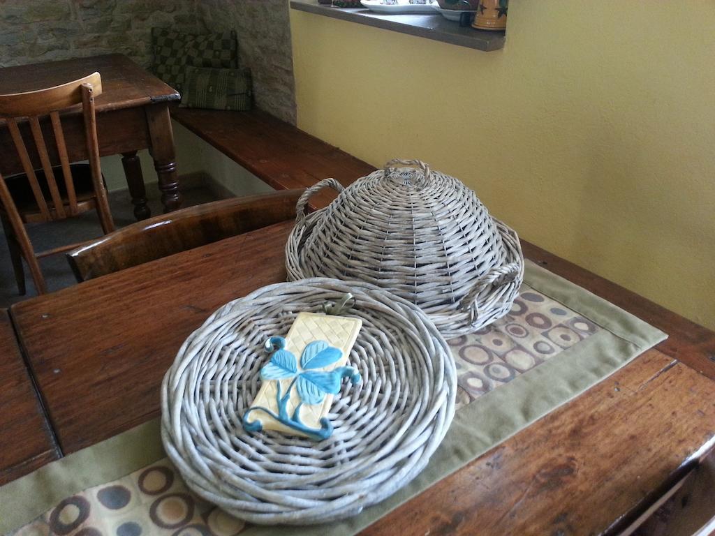 Casa Branzele Bed & Breakfast Trezzo Tinella Bagian luar foto