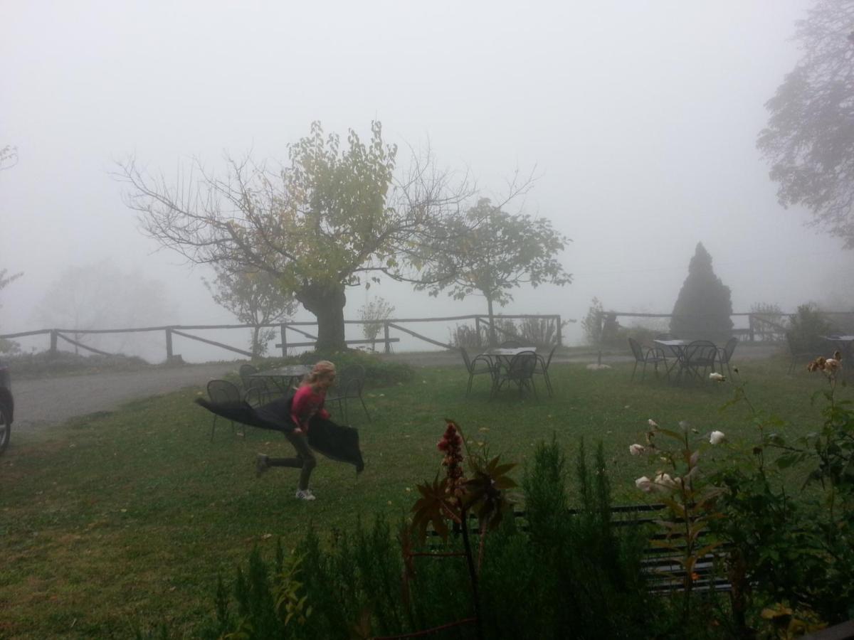 Casa Branzele Bed & Breakfast Trezzo Tinella Bagian luar foto